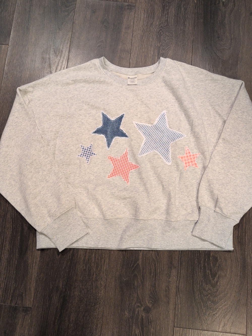 Ladies No Boundaries Gray Boxy Americana Sweatshirt Stars Size Large NWT